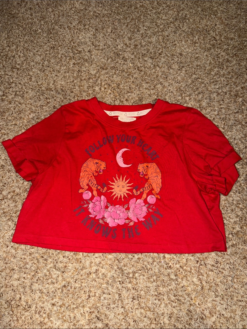 FOLLOW YOUR HEART CROP SHIRT